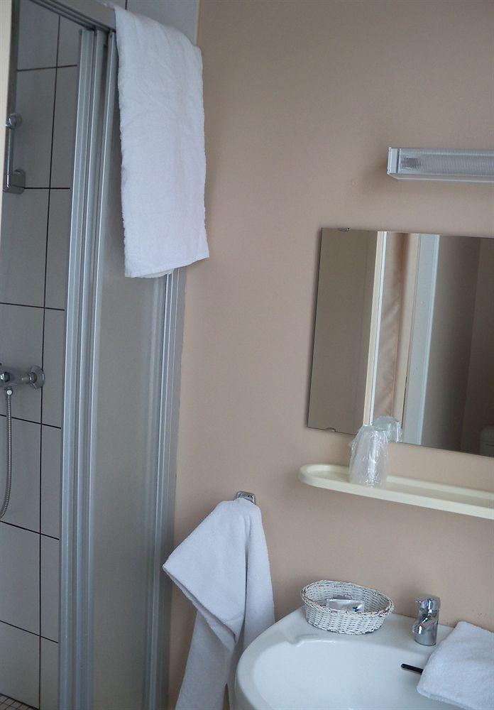 Hotel Le Rider Bort-les-Orgues Esterno foto
