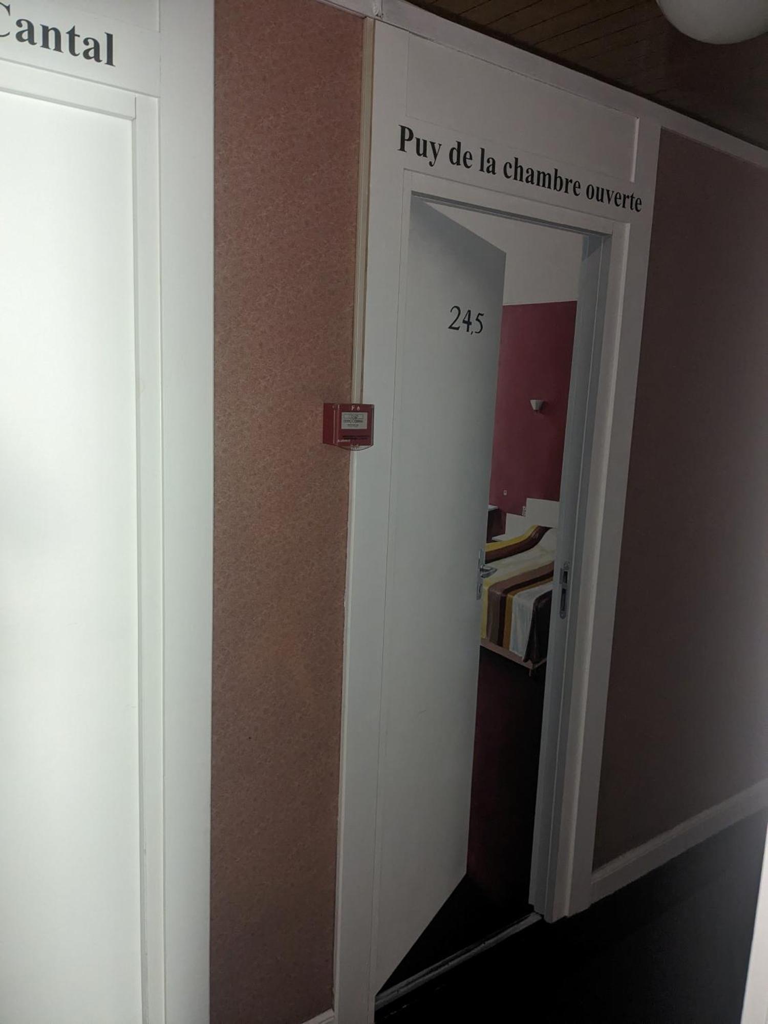 Hotel Le Rider Bort-les-Orgues Esterno foto