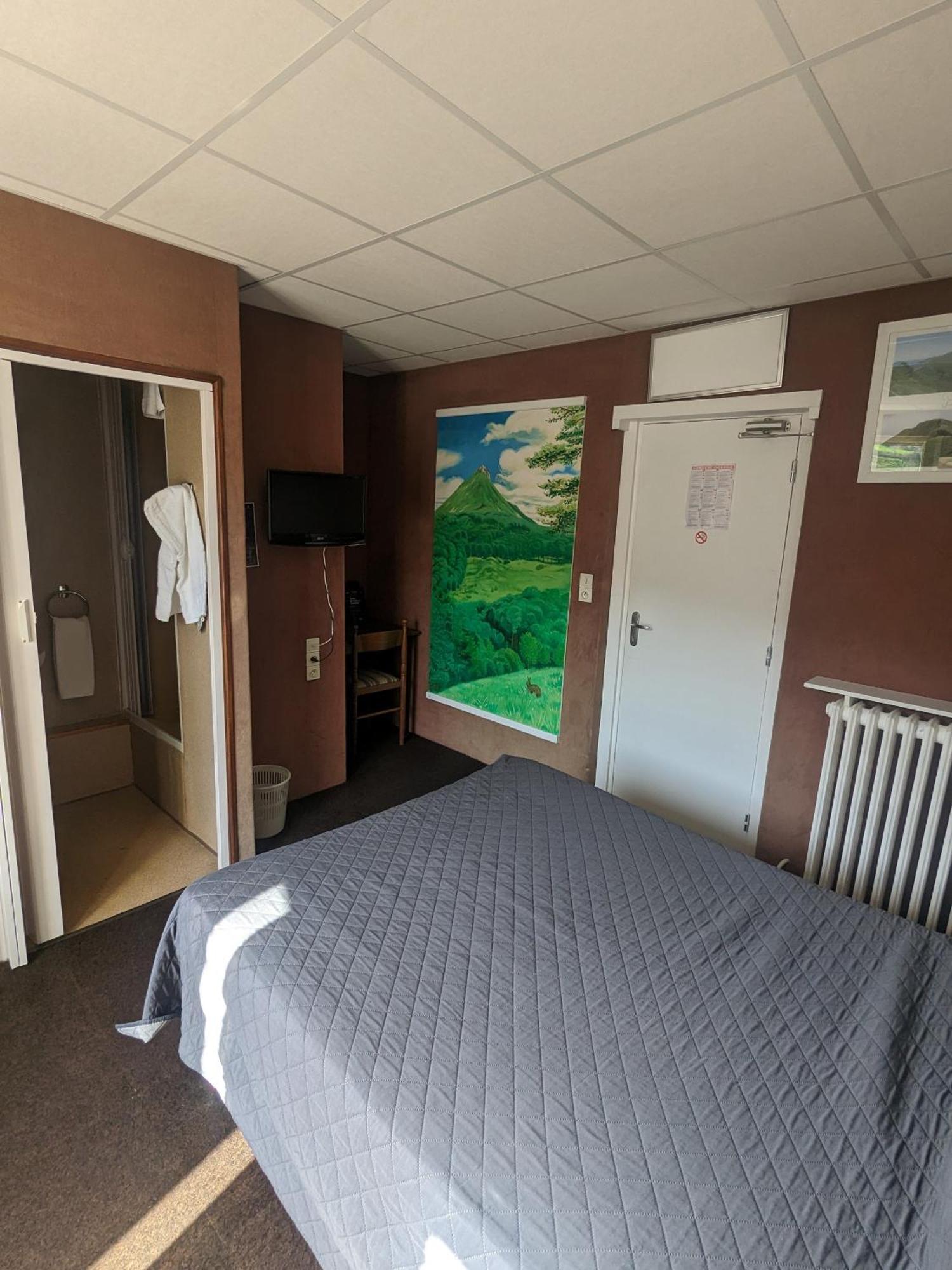 Hotel Le Rider Bort-les-Orgues Esterno foto