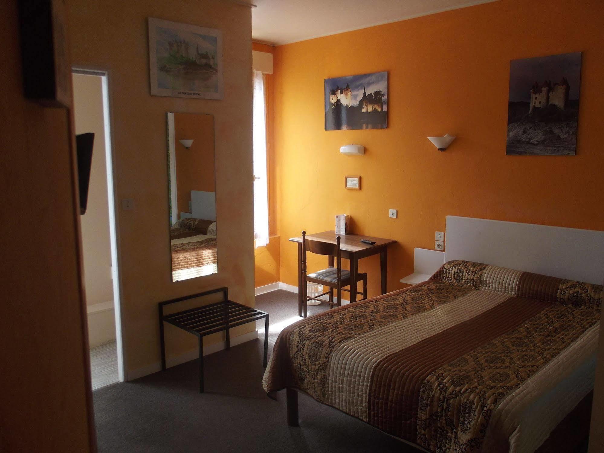 Hotel Le Rider Bort-les-Orgues Esterno foto